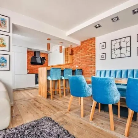 Apartament Golden - Cozy And Bright - Great Location &swietej Barbary Gdańsk