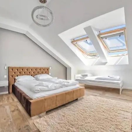 Apartament Golden - Cozy And Bright - Great Location &swietej Barbary *